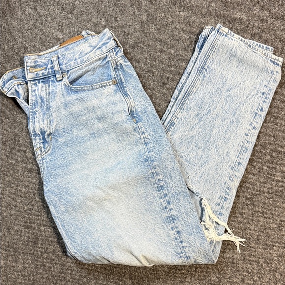American Eagle Outfitters Denim - American Eagle Outfitters Light Blue Mom Jeans
